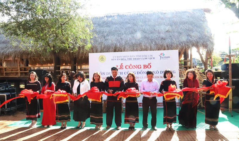 Công bố Buôn du lịch cộng đồng Akŏ Dhông
