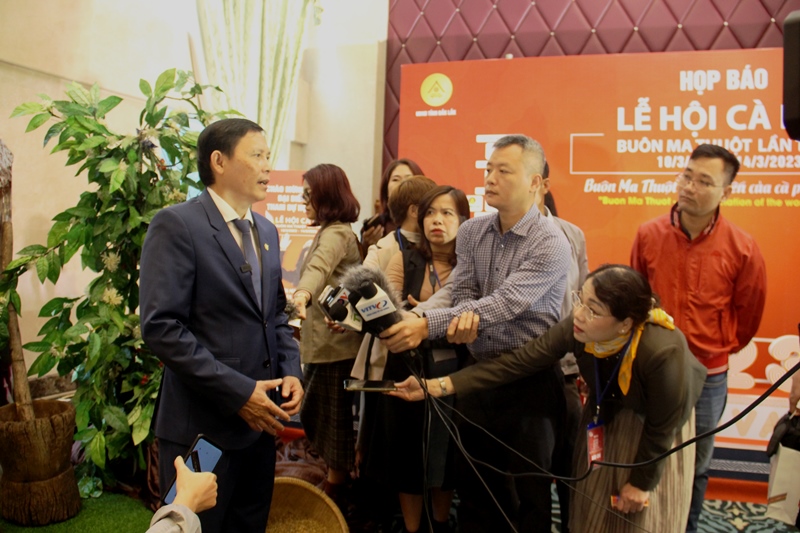Gần 200 phóng viên tham gia họp báo Lễ hội Cà phê Buôn Ma Thuột lần thứ 8 năm 2023 tại Hà Nội