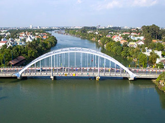 Ký kết hợp tác khai thác tuyến du lịch sông Đồng Nai