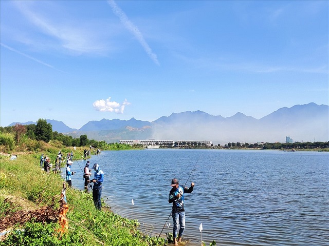 Tourist destination - Bau Mon Lake recreational fishing ecology zone