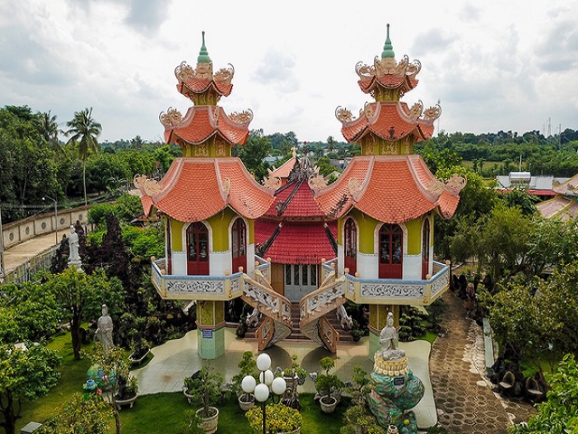 Pure unique pagoda in Long Khanh - Hien Mat Pagoda