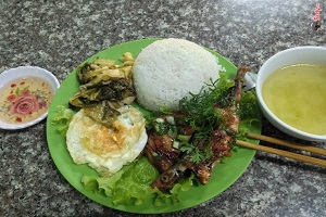 Bún Bò Huế & Cơm Tấm Sài Gòn