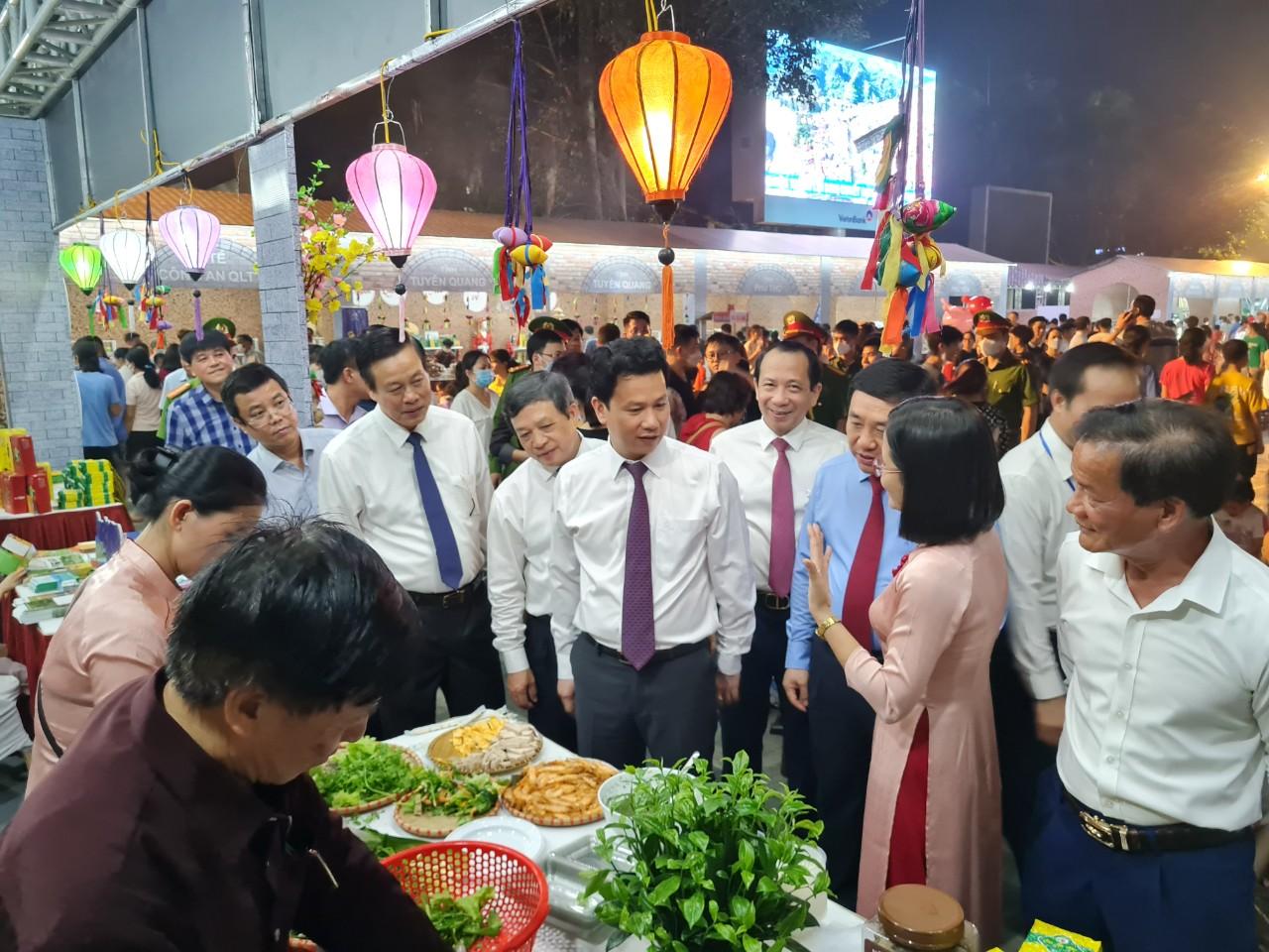 Độc đáo ẩm thực Thái Nguyên tại Lễ hội văn hóa ẩm thực ba miền Bắc - Trung - Nam Hà Giang 2023