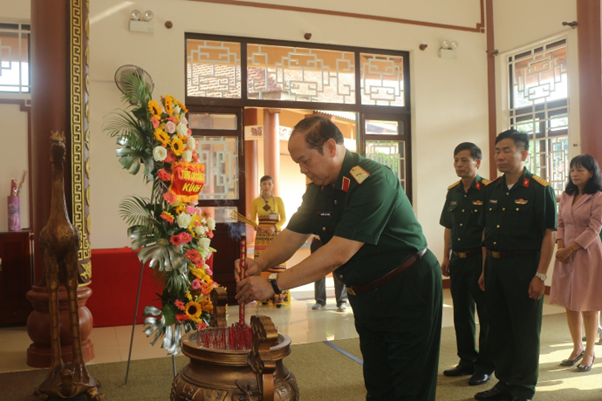 Tổng cục Công nghiệp Quốc phòng: Khảo sát, sửa chữa nhà trưng bày tại Khu Lưu niệm GSVS Trần Đại Nghĩa.